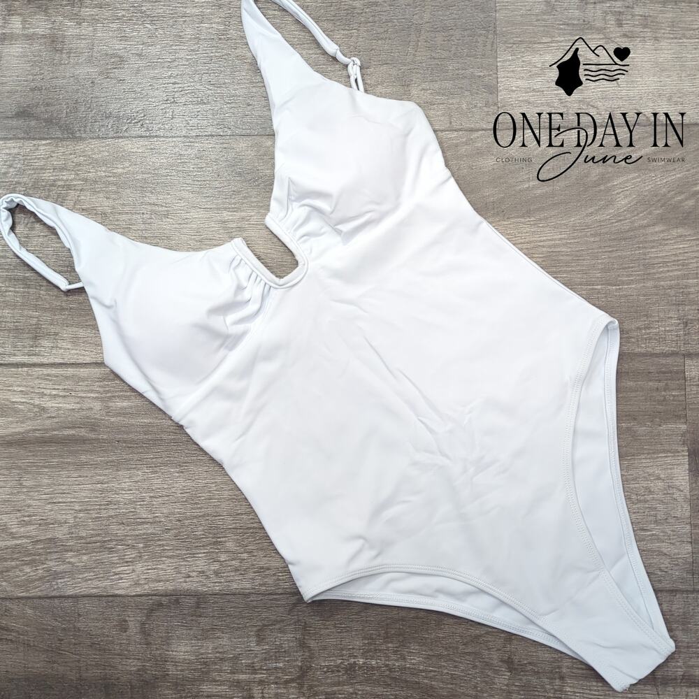 CharmLeaks U Wire One Piece Swimsuit White Plunge Neck High Cut Size S